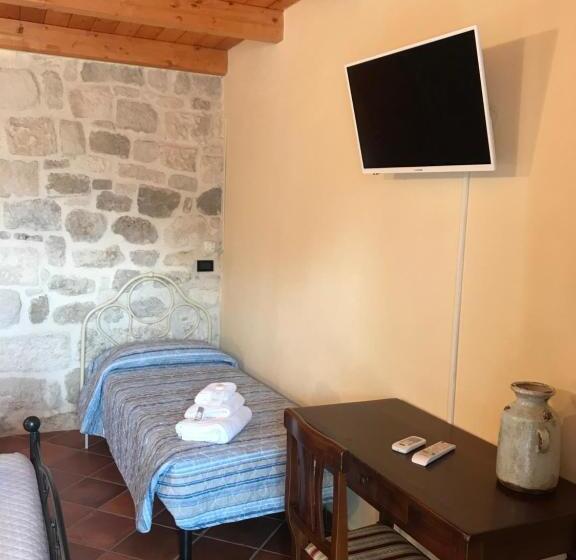 غرفة قياسية ثلاثية, Country House Antiche Dimore