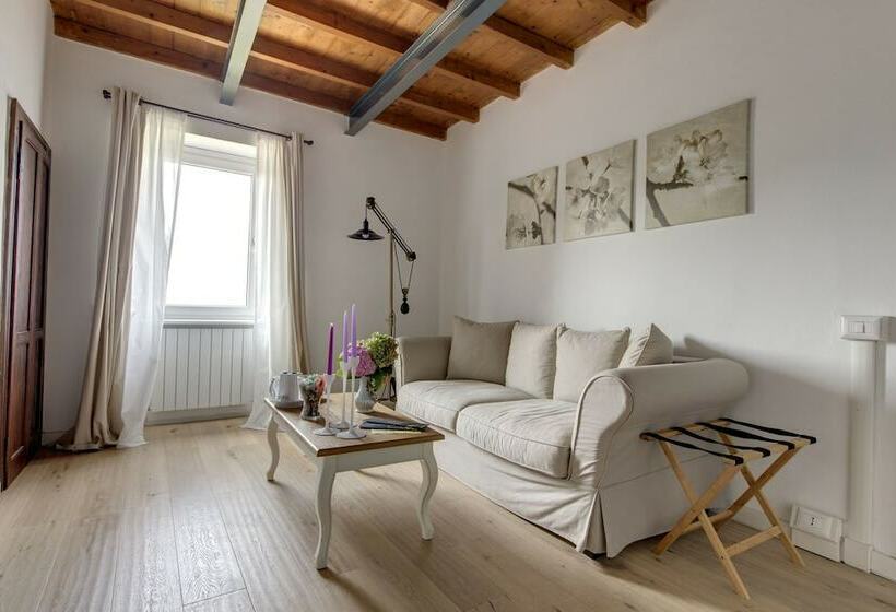 جناح عائلي, Essentia Guest House