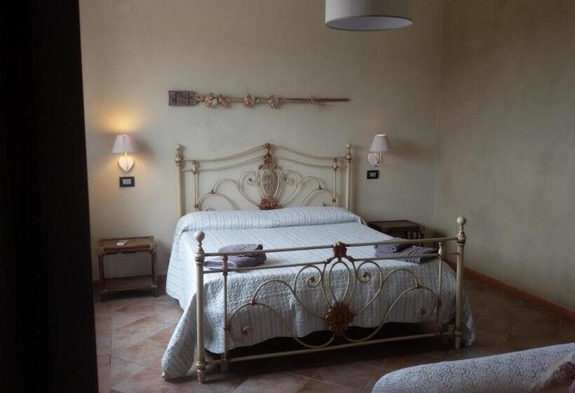 이코노미 룸, Masseria Le Terrazze Di Serranova