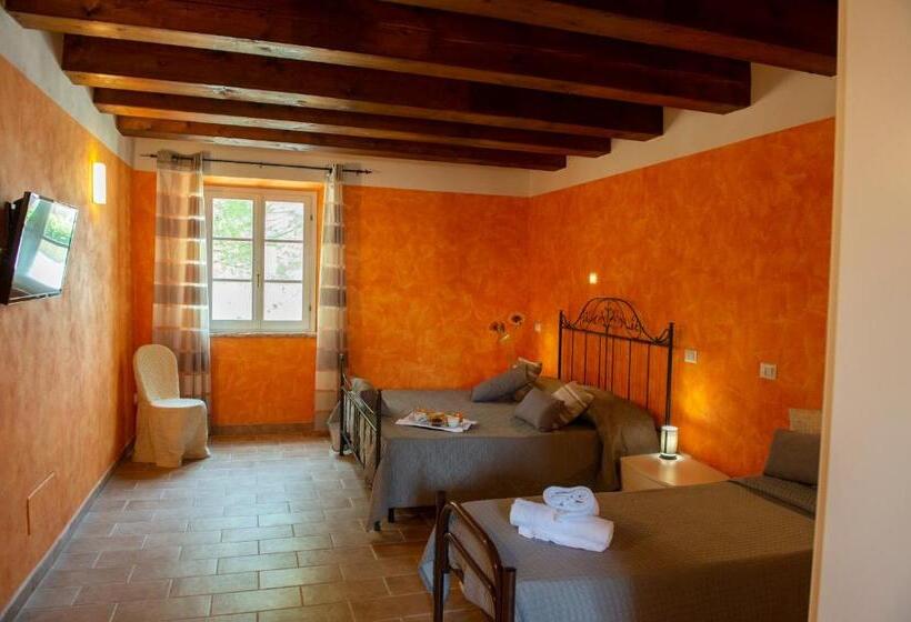 غرفة ديلوكس ثلاثية, Tenuta Villa Colle Sereno