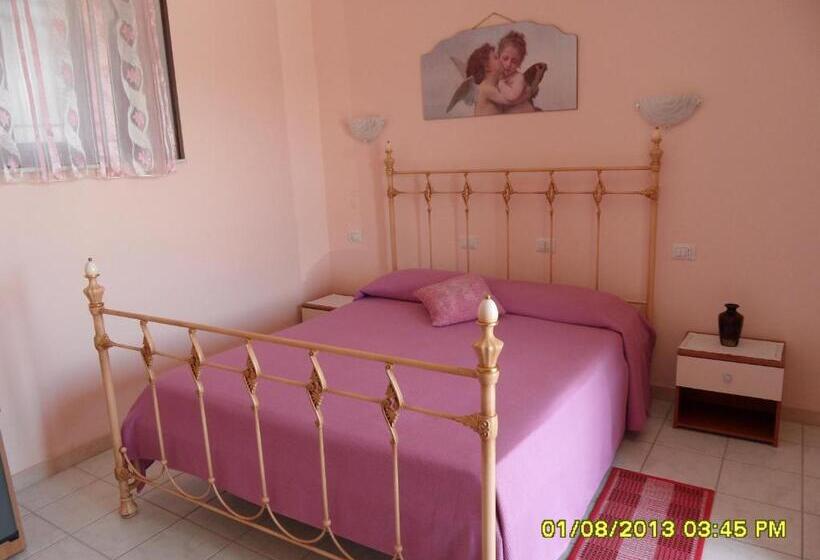 Трехместный Номер Стандарт Вид на Сад, Bed & Breakfast Garrupa