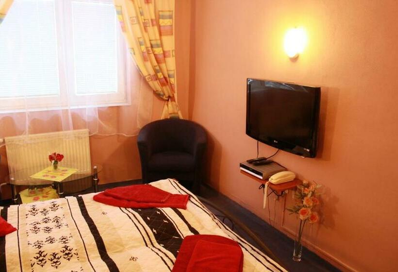Номер Стандарт, Garni Hotel Anne Mary