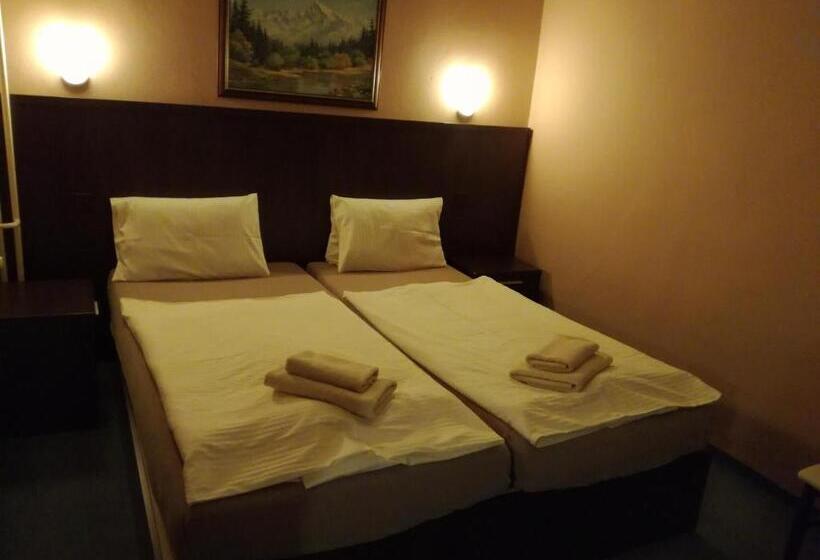 סוויטה, Garni Hotel Anne Mary