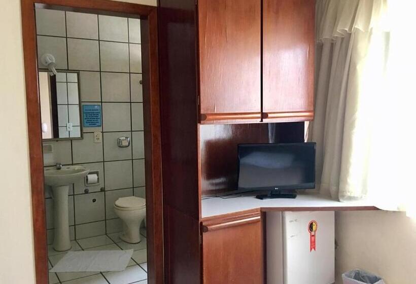 شقة غرفة واحدة, Cambirela