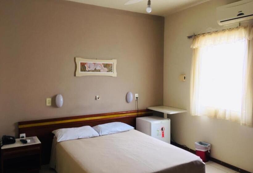 شقة غرفة واحدة, Cambirela