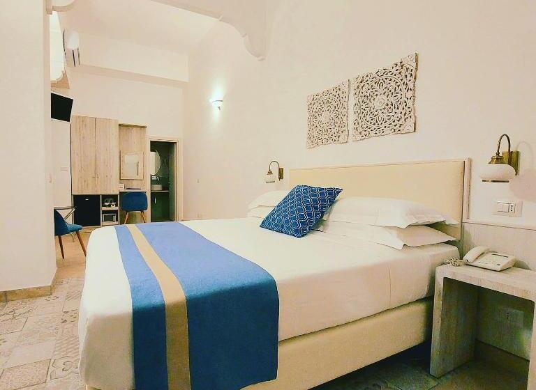 חדר סטנדרט, Guarracino