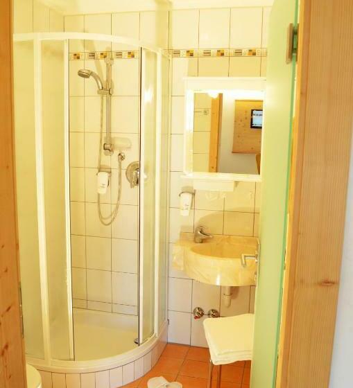 Comfort room with mountain view, Karin