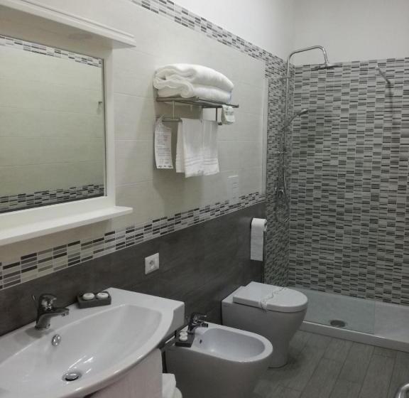 标准间, La Corricella