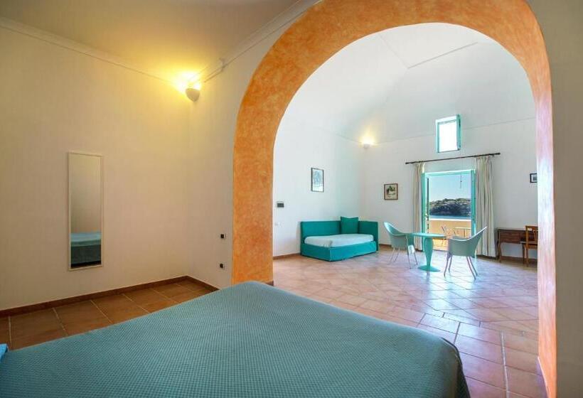 标准间带露台, La Corricella