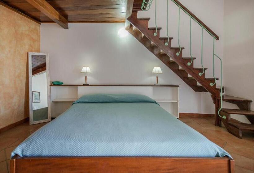 标准间, La Corricella