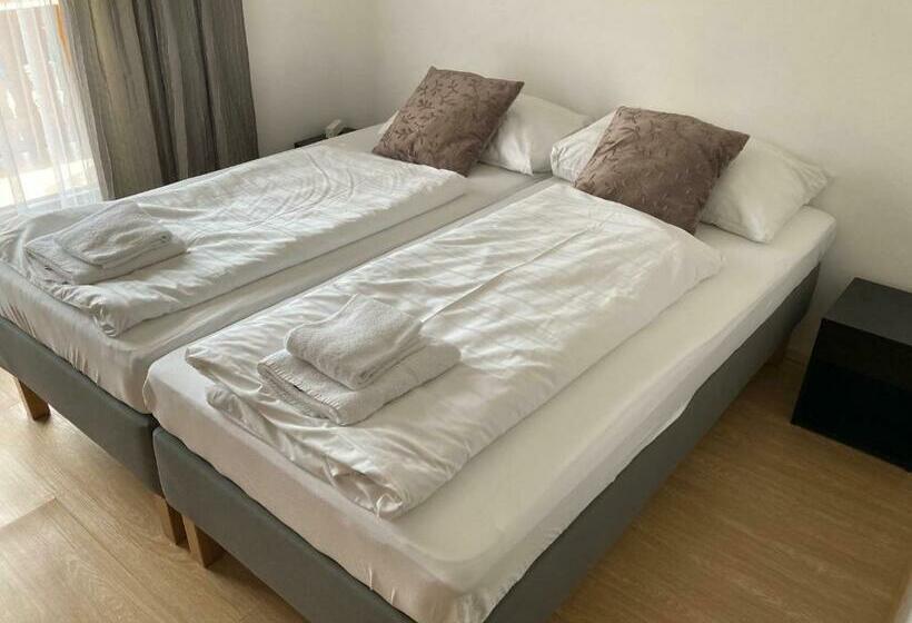 스탠다드 발코니 룸, B&b Pension Karlsdorfer Hof