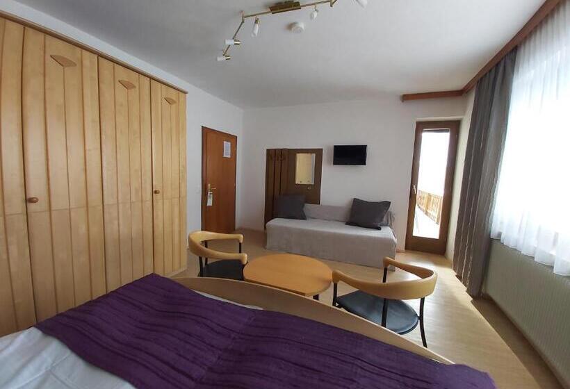 غرفة عائلية, B&b Pension Karlsdorfer Hof