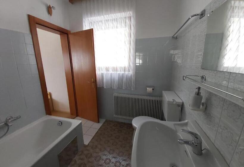 غرفة عائلية, B&b Pension Karlsdorfer Hof