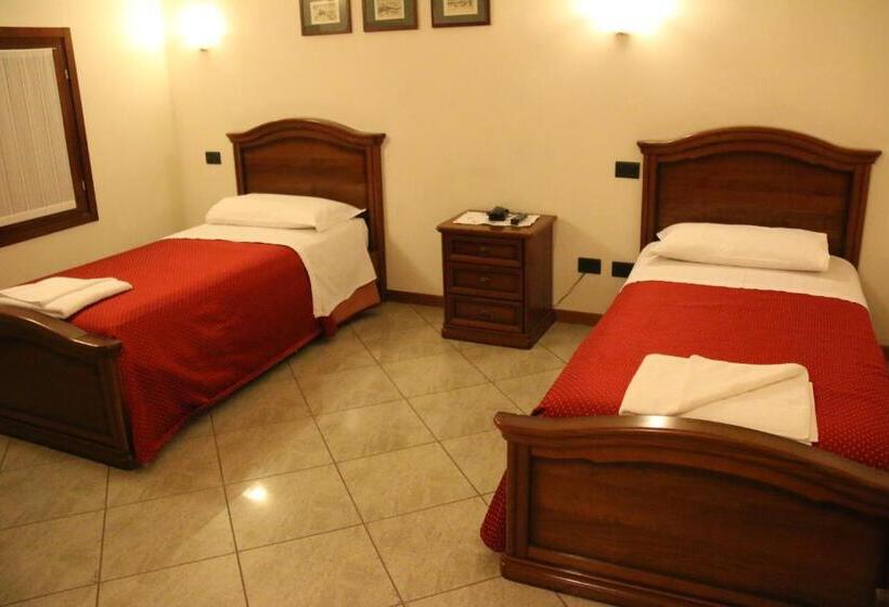 Номер Стандарт, Ristorante Regina