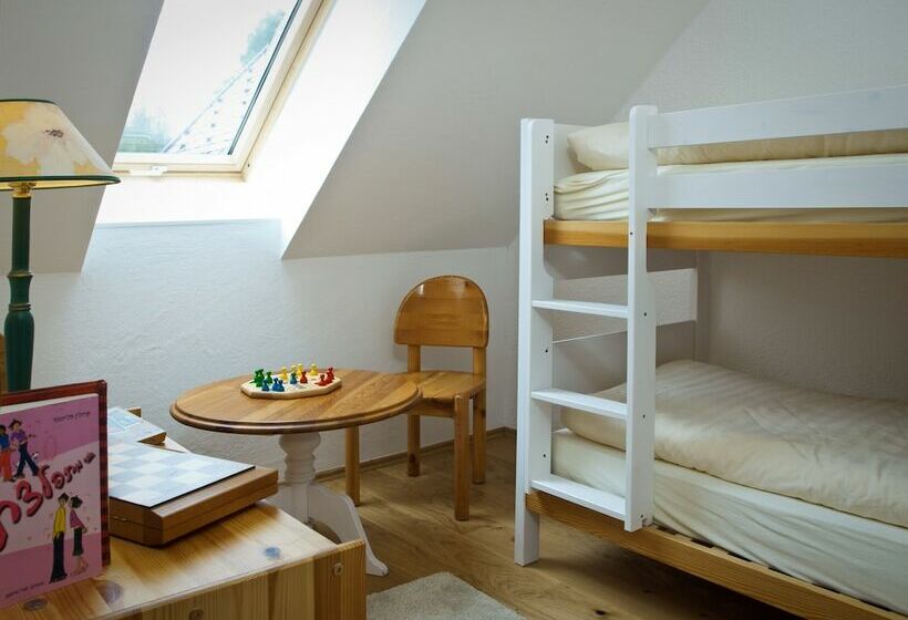 1 Yatak Odalı Daire, Stuub Jostal