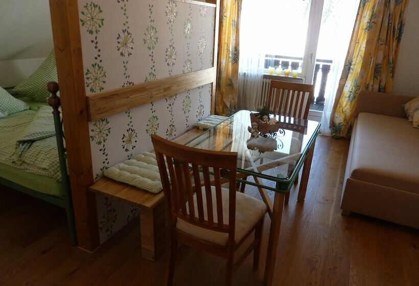 1 Yatak Odalı Daire, Stuub Jostal