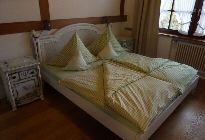 1 Yatak Odalı Daire, Stuub Jostal