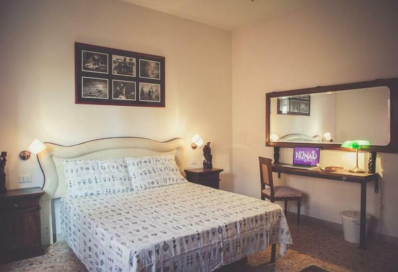 标准间, Nomad B&b