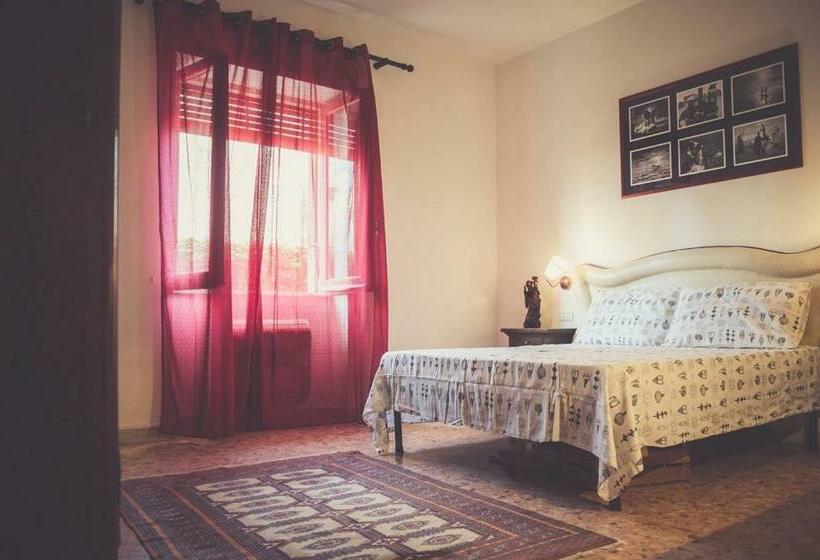 标准间, Nomad B&b