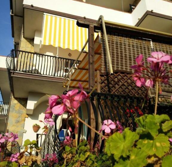 Апартаменты 2 Спальни, Villa Melina B&b