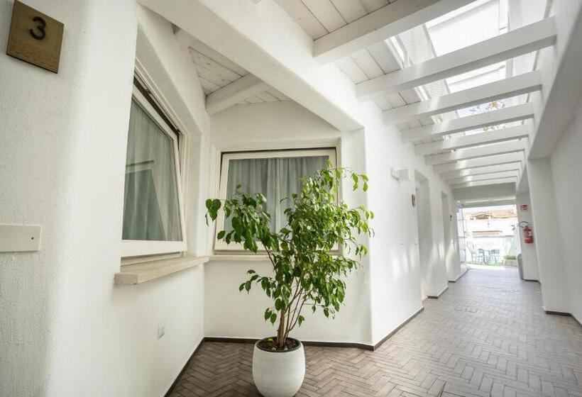 Классический Номер, Aras Hotel Boutique