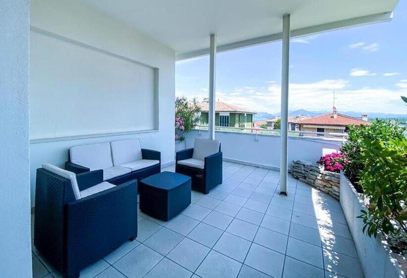 1 Bedroom Apartment Lake View, Giardino Segreto