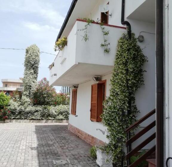 Pokój Standard Trzyosobowy, Ma.di Bb