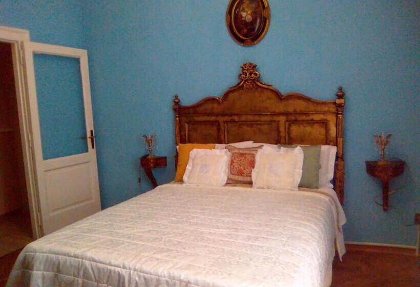 اتاق لوکس با بالکن, Napoli Retro