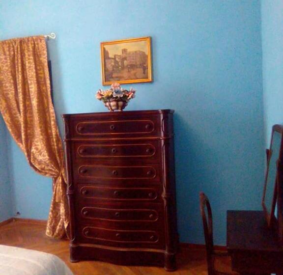 اتاق لوکس با بالکن, Napoli Retro
