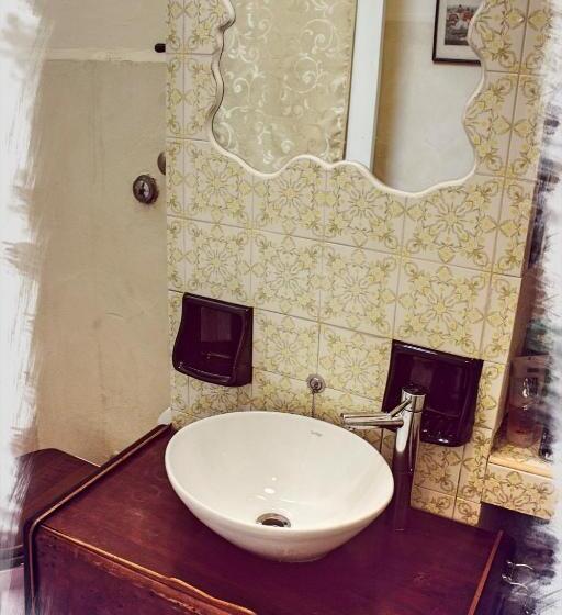 اتاق لوکس با چشم‌انداز شهر, Napoli Retro