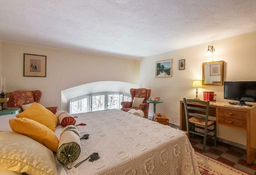 חדר אקונומי, Palazzo Santa Caterina