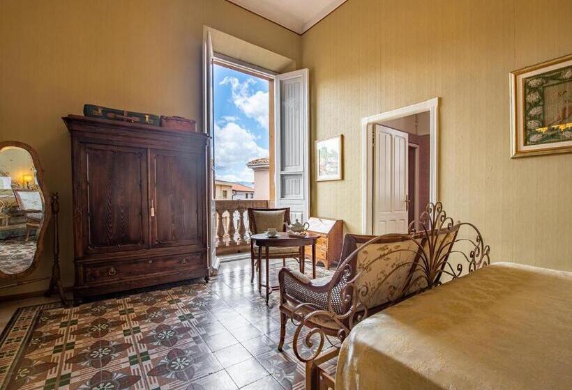 חדר סטנדרט לארבעה, Palazzo Santa Caterina