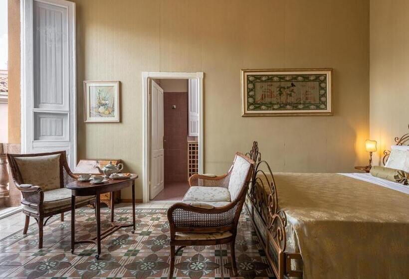 חדר סטנדרט לארבעה, Palazzo Santa Caterina