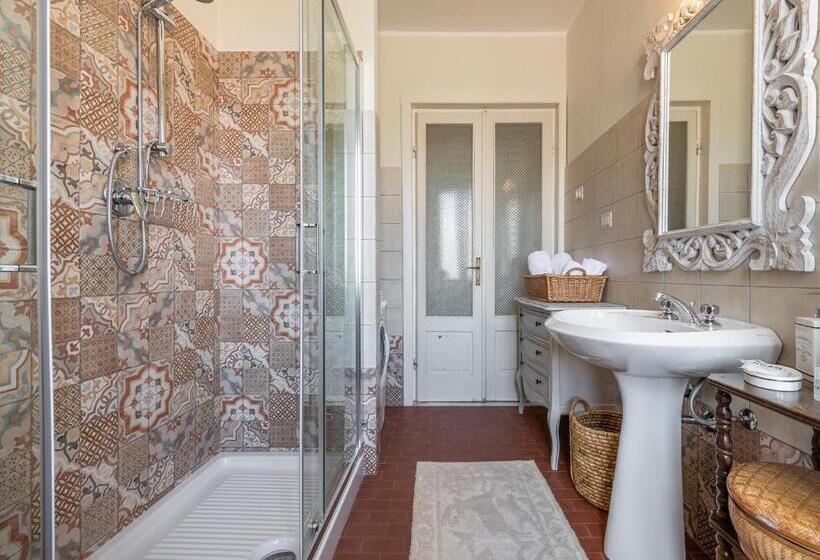 Standard room with outdoor bath, Palazzo Santa Caterina