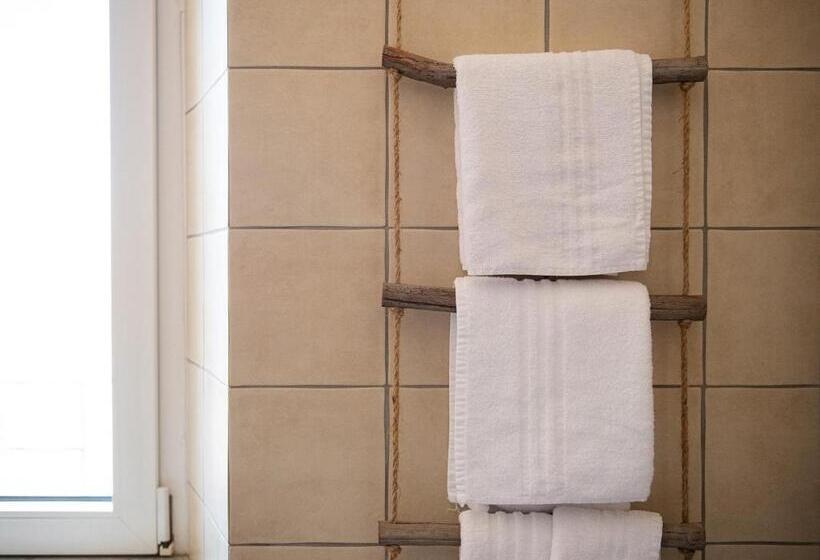 Standard room with outdoor bath, Palazzo Santa Caterina