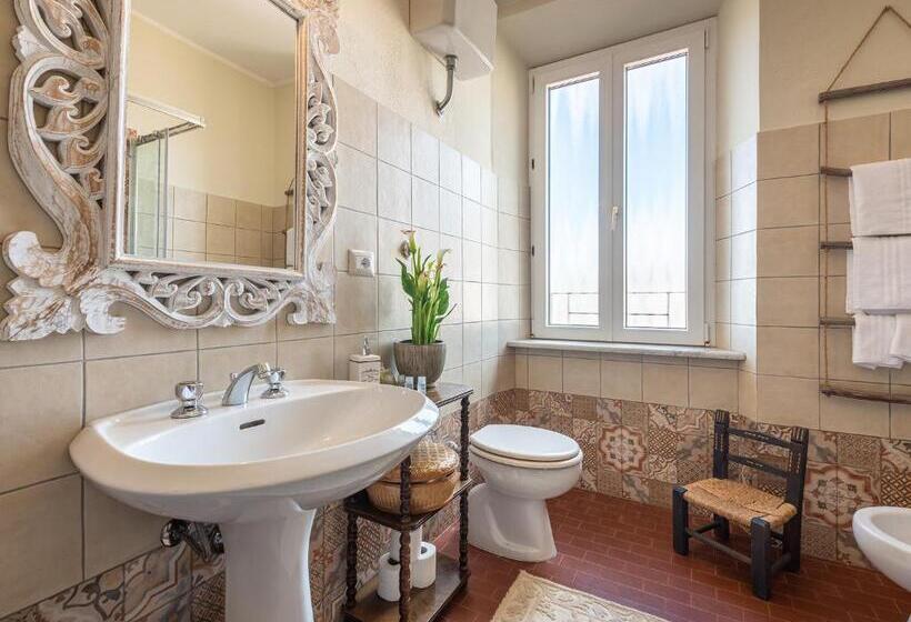 Standard room with outdoor bath, Palazzo Santa Caterina