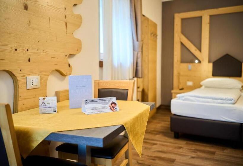 إستوديو ديلوكس, Dolcevita Ambiez B&b