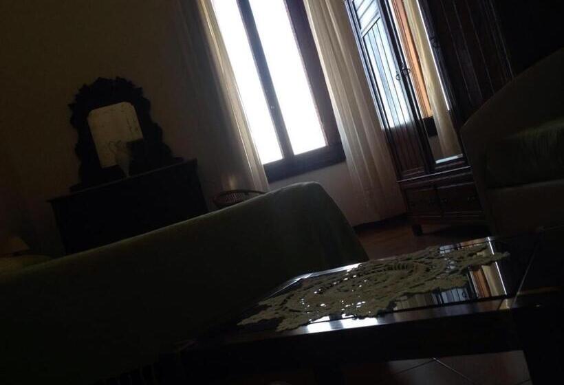 オーシャンビュースタンダードルーム, Albergo Pensione Bartoli