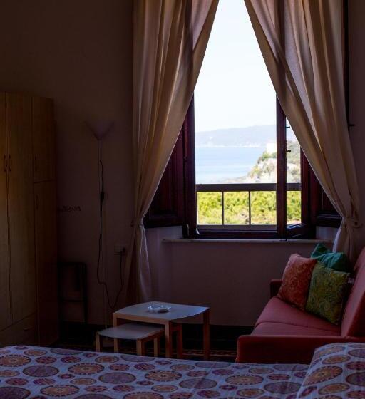 オーシャンビュースタンダードルーム, Albergo Pensione Bartoli