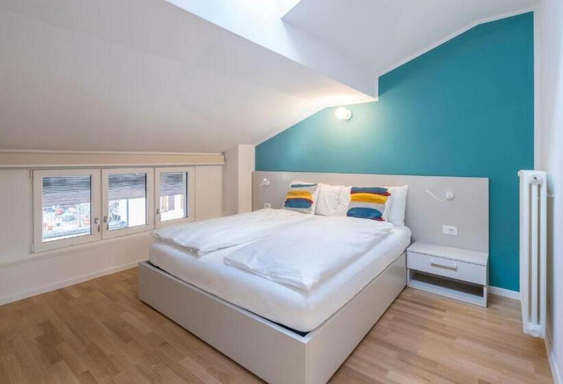 استودیوی استاندارد, Stay Cooper L Capitol Rooms