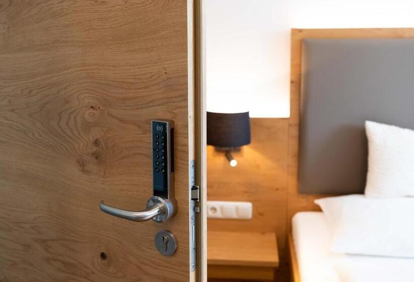 Номер Стандарт Трехместный, Gasthof Rosenwirt