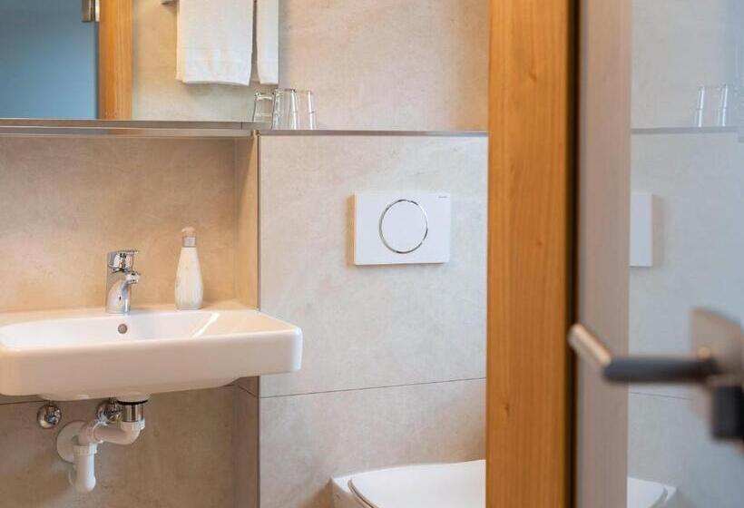 Номер Стандарт, Gasthof Rosenwirt