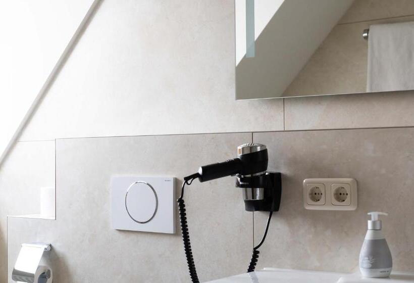 Номер Стандарт Трехместный, Gasthof Rosenwirt