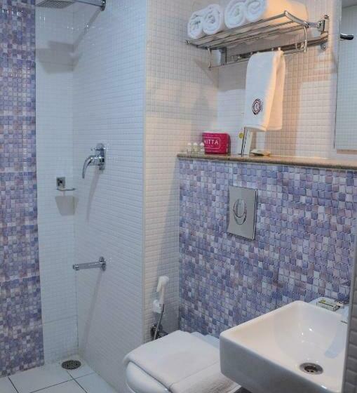 חדר אקזקיוטיב, Jai Maata Grandeur