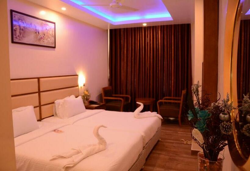 اتاق لوکس, Kani Residency