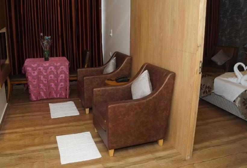 سوییت اجرایی, Kani Residency