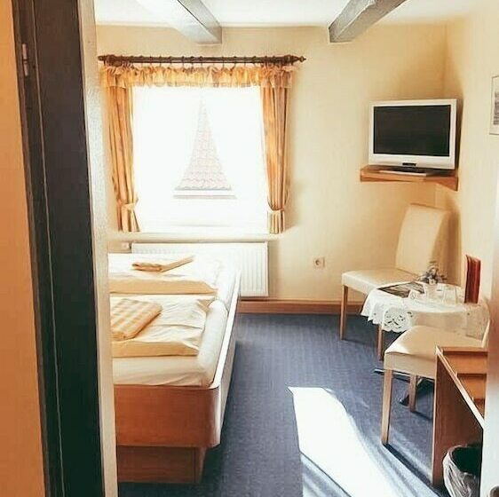 스탠다드 룸, Schatthaus