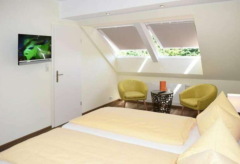 스탠다드 룸, Schatthaus