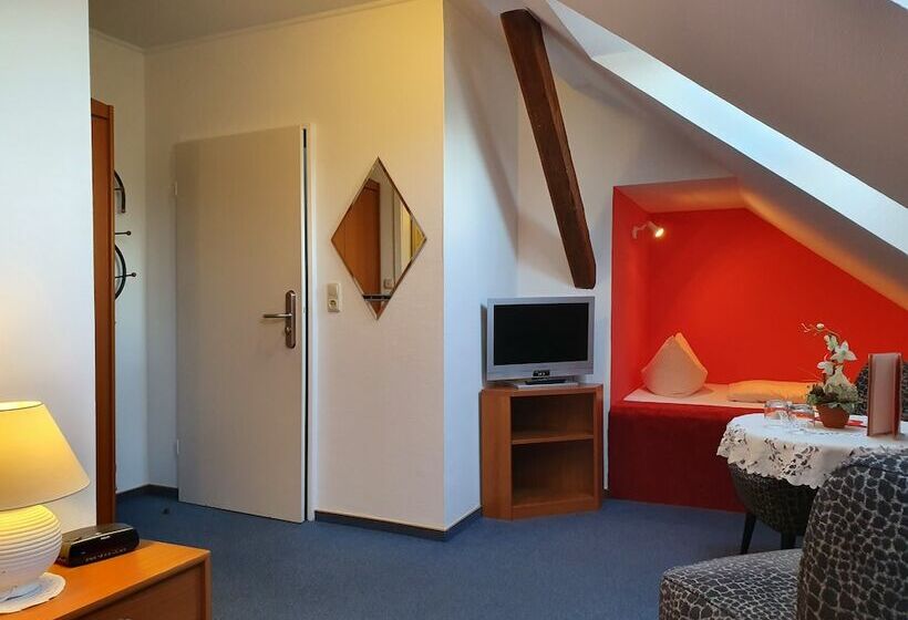 스탠다드 룸, Schatthaus