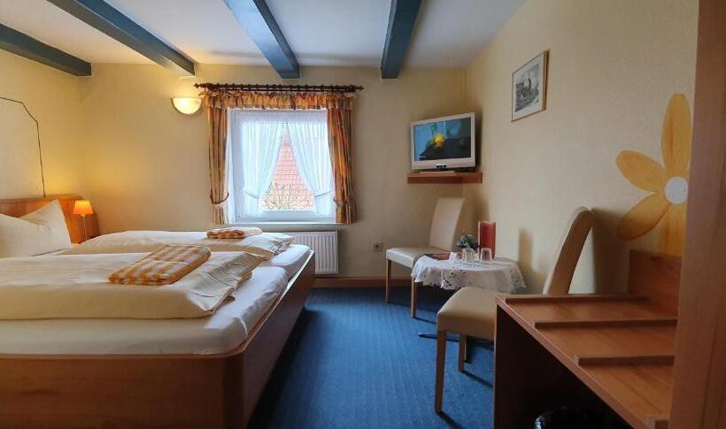 스탠다드 룸, Schatthaus